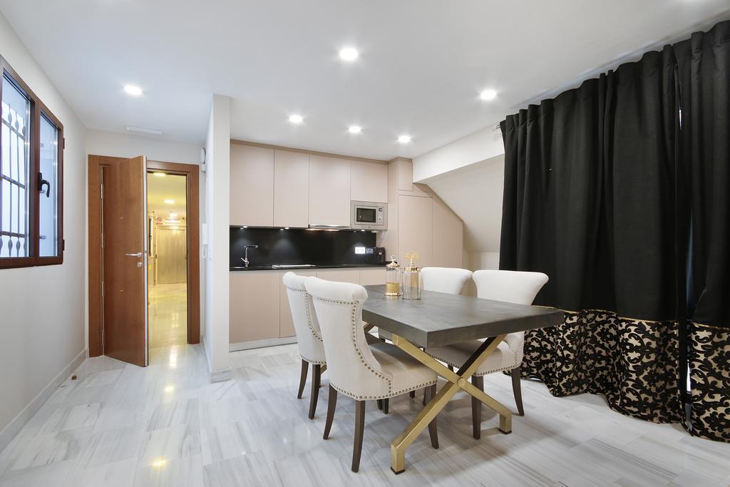 Suites Gran Via Capilla Real Granada Eksteriør bilde