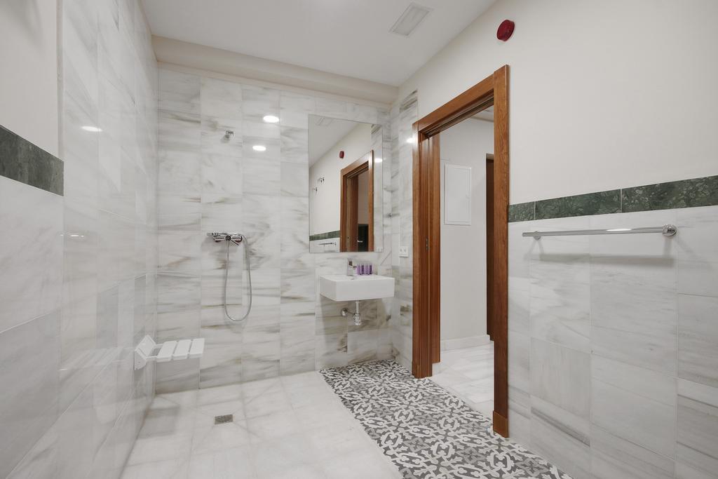 Suites Gran Via Capilla Real Granada Eksteriør bilde