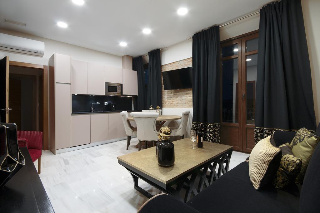 Suites Gran Via Capilla Real Granada Eksteriør bilde